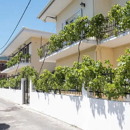 Soula Apartments Ypsos Exterior foto