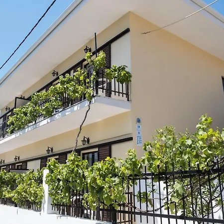 Soula Apartments Ypsos Exterior foto