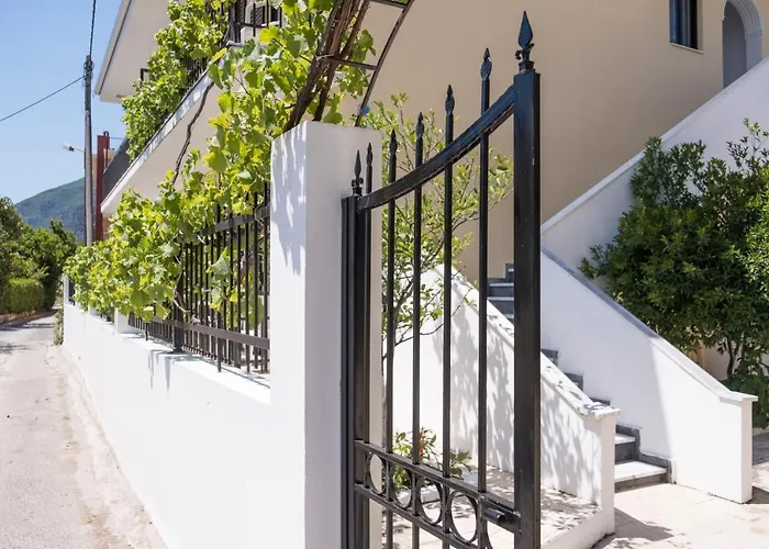 Soula Apartments
